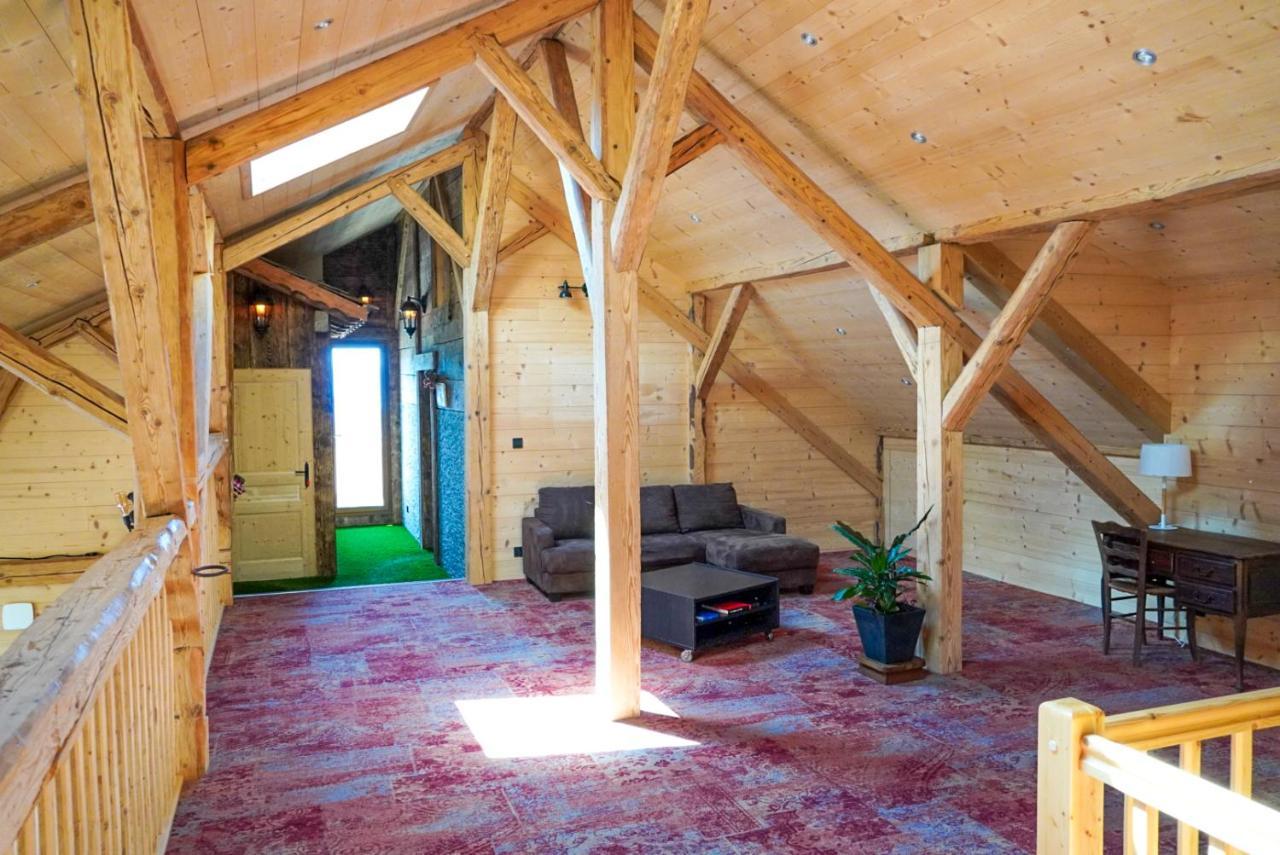 La Ferme De L'âne Rouge * Bernex